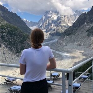 Meet your Posher, Erica